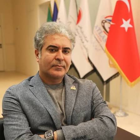 مهدی اسمی‌زاده؛ مدیر جوانی که با رویکردی شفاف، صنعت حمل‌ونقل را به سمت نوسازی و اشتغال‌زایی سوق داده است